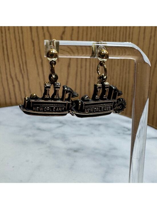 Jewelry - Vintage New Orleans Earrings ❤️